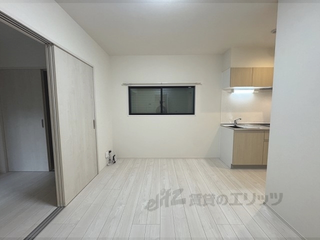 居室・リビング　洋室