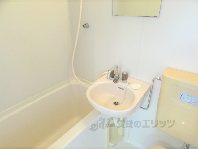 バス・シャワールーム　バス