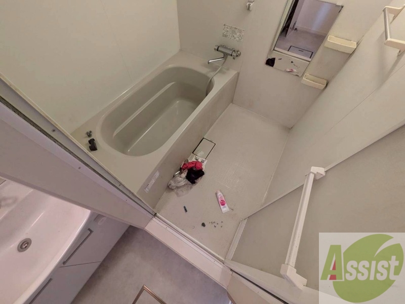 バス・シャワールーム　お風呂になります。一日の疲れを癒してくださいね。