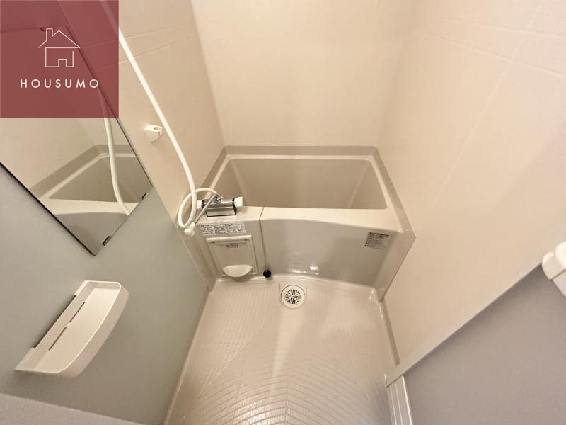 バス・シャワールーム　落ち着いた空間のお風呂です