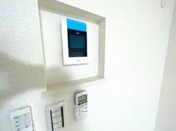 セキュリティ　同建物反転タイプの室内写真を表示しています。