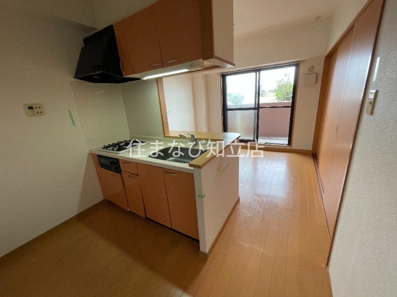 キッチン　同型別部屋写真