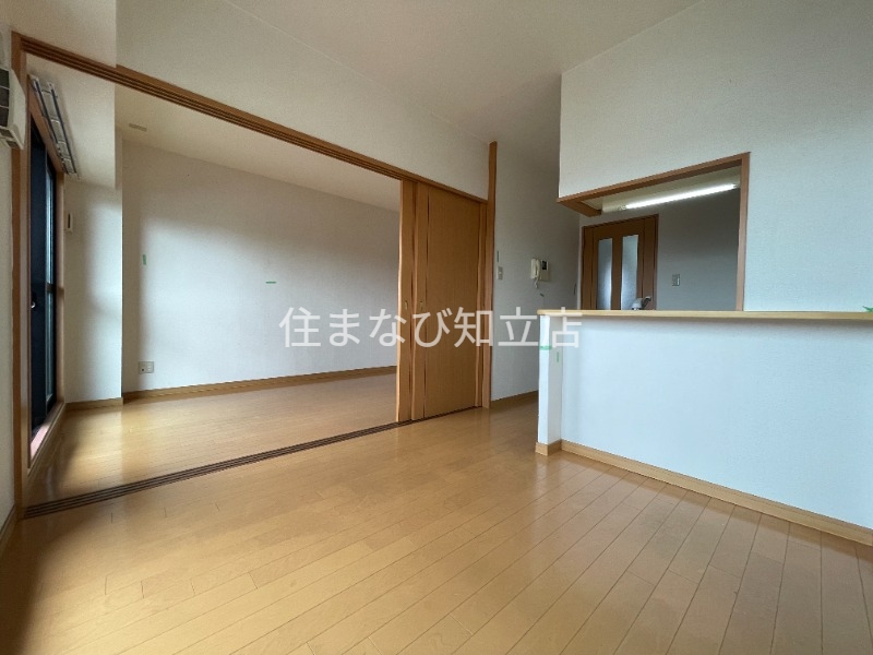 居室・リビング　同型別部屋写真