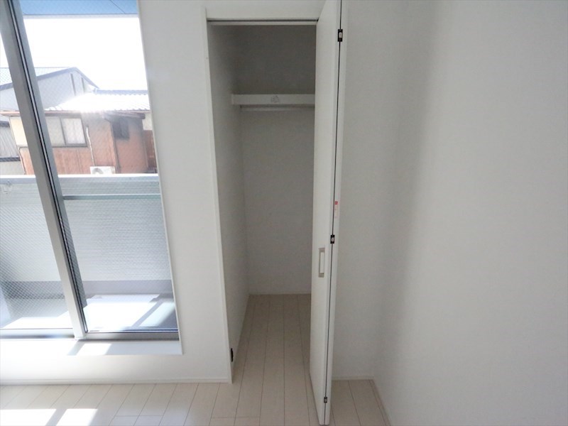 収納　クローゼット（収納充実してます）
