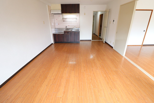 居室・リビング　１２帖　リビング