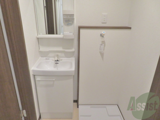 洗面設備　洗面台はこちらシャンプードレッサー付きになります