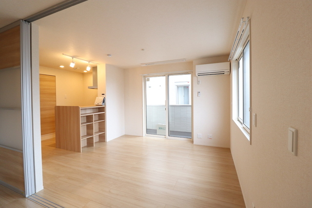 居室・リビング　リビング