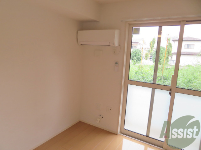 その他設備　ちゃんとエアコンもついているので、安心してくださいね。