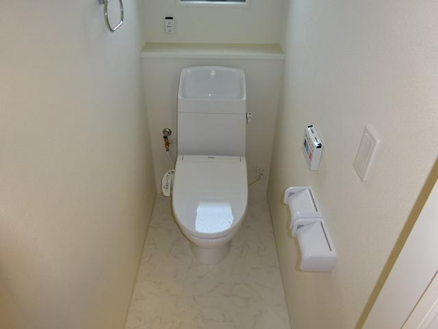 トイレ　トイレ