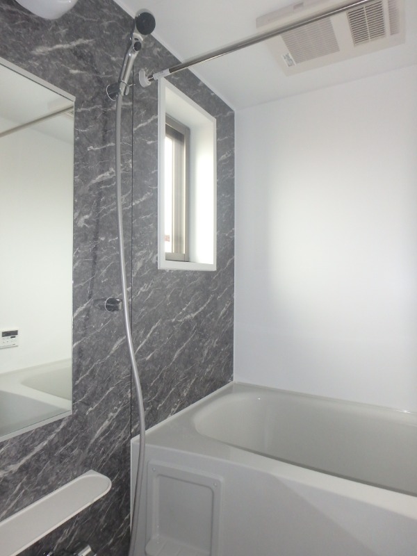 バス・シャワールーム　図面と現状に相違がある場合には現状を優先