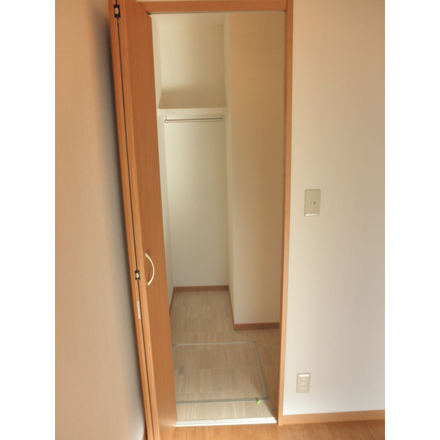 収納　ウォークインクローゼット