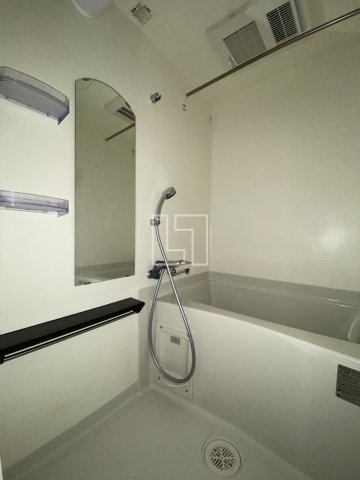 バス・シャワールーム　プレサンス大手前ピリオド　浴室