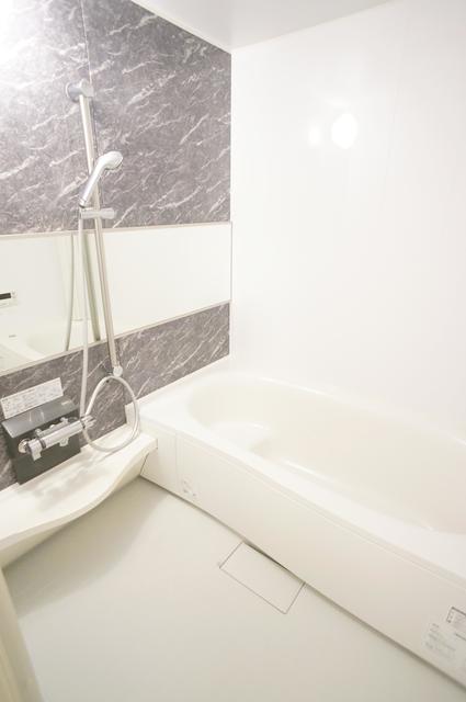 バス・シャワールーム　別部屋参考写真