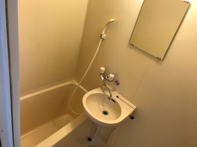 バス・シャワールーム　バス