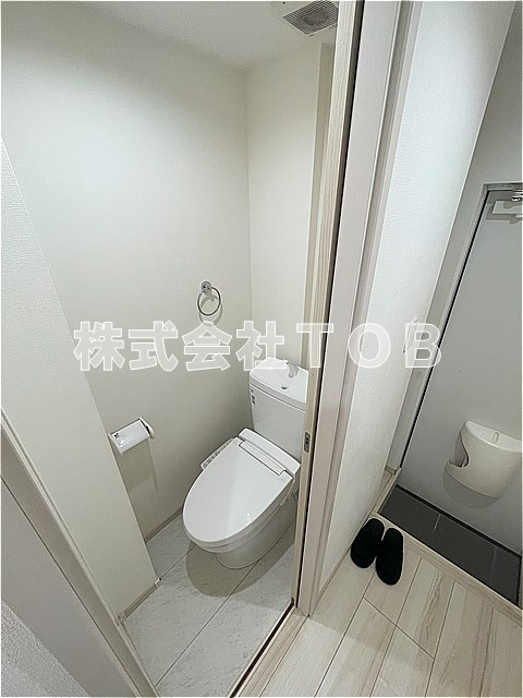 トイレ　※クリーニング中の撮影※