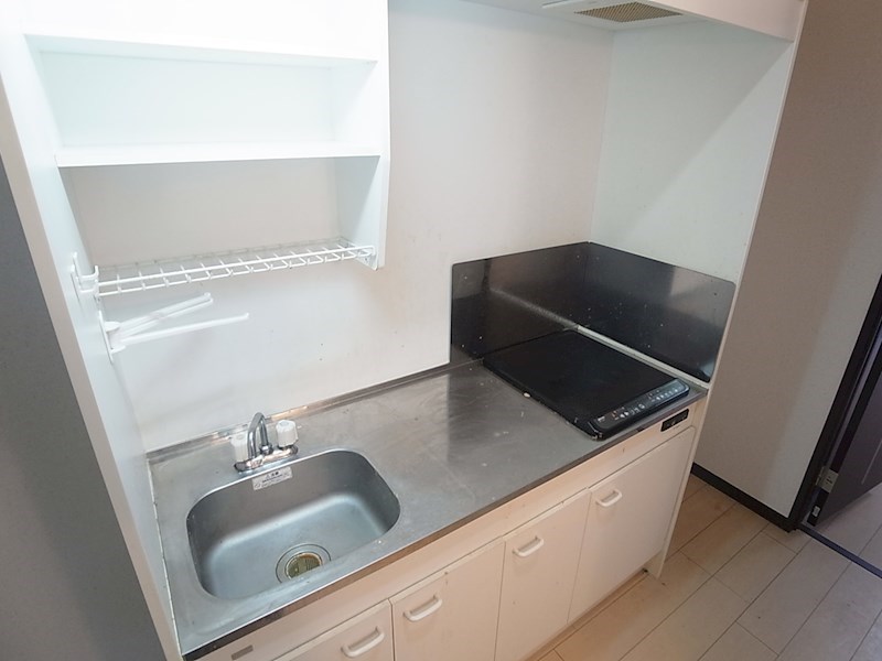 キッチン　※同タイプの他のお部屋です