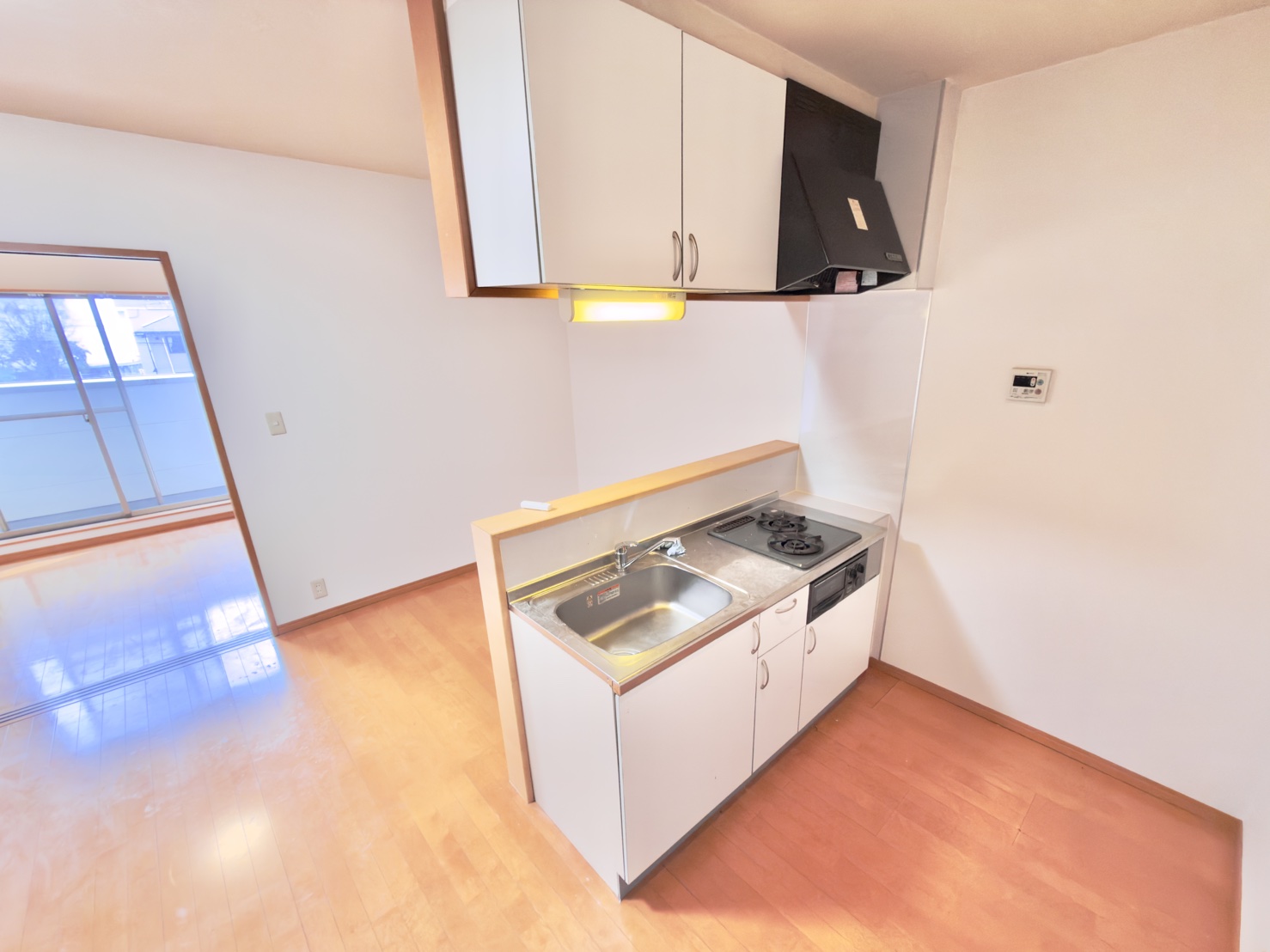 キッチン　※同タイプ他号室の写真です。