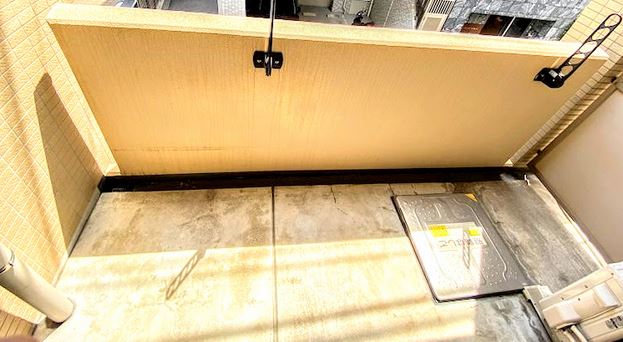 バルコニー　★洗濯物を干すスペース充分に取れます★