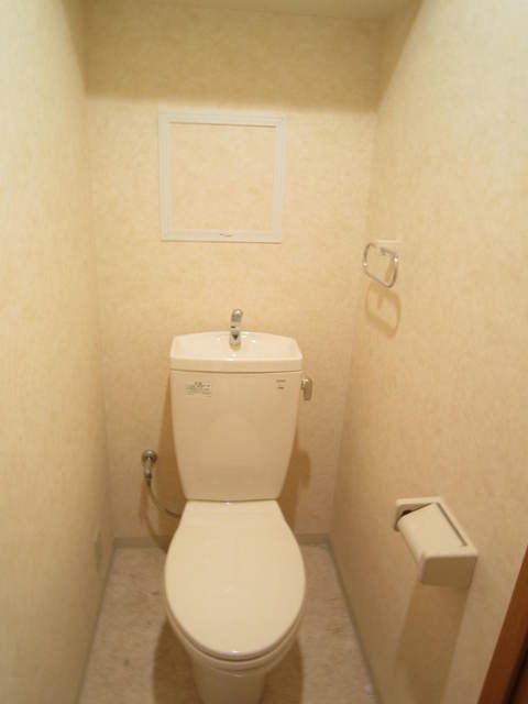 トイレ　バストイレ別