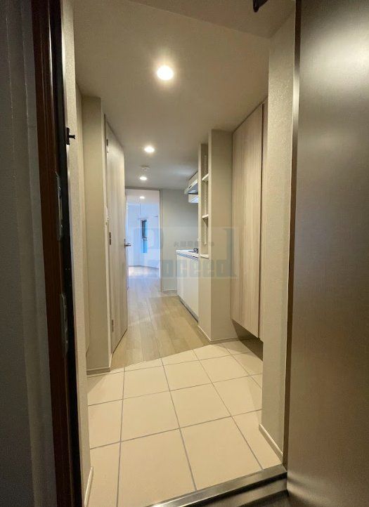 玄関　広々とした玄関部分