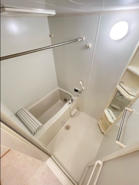 バス・シャワールーム　別号室の参考写真です。