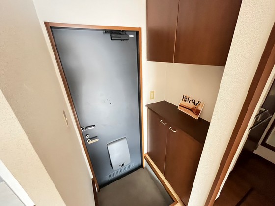 玄関　※別部屋の写真です