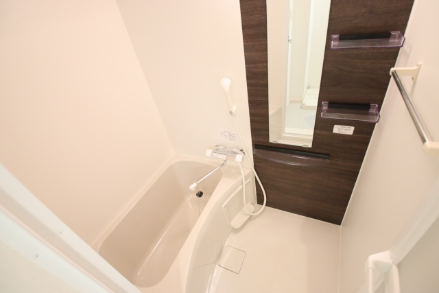 バス・シャワールーム　※別室の参考写真の為、現況優先です。