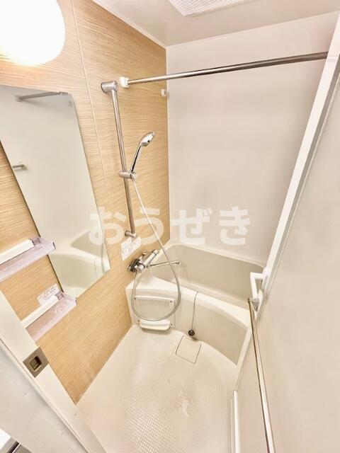 バス・シャワールーム　※同仕様参考写真