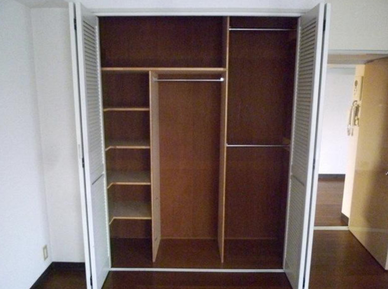 収納　別室参照