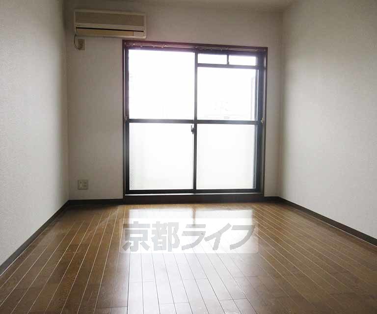 居室・リビング　落ち着いた雰囲気のワンルームです！