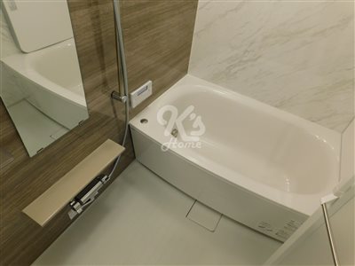 バス・シャワールーム　これなら疲れも取れます。