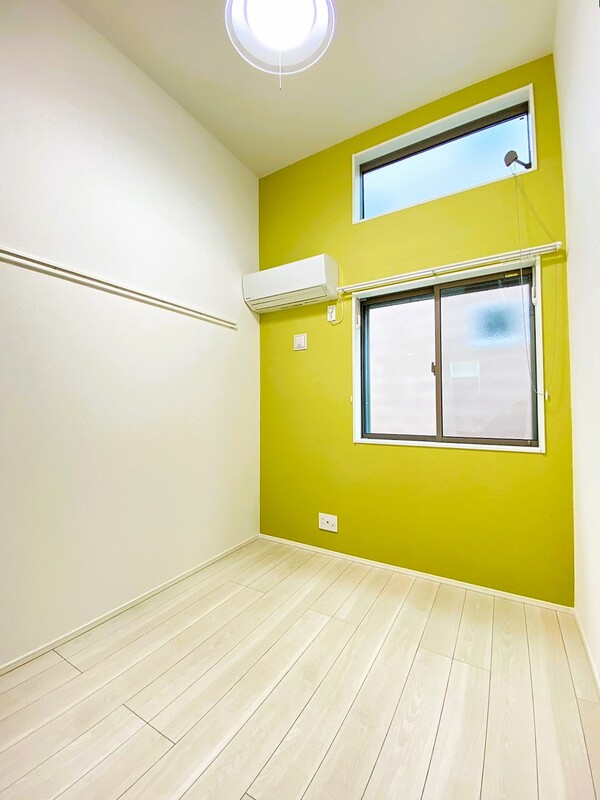 居室・リビング　コンパクトで使いやすい洋室です