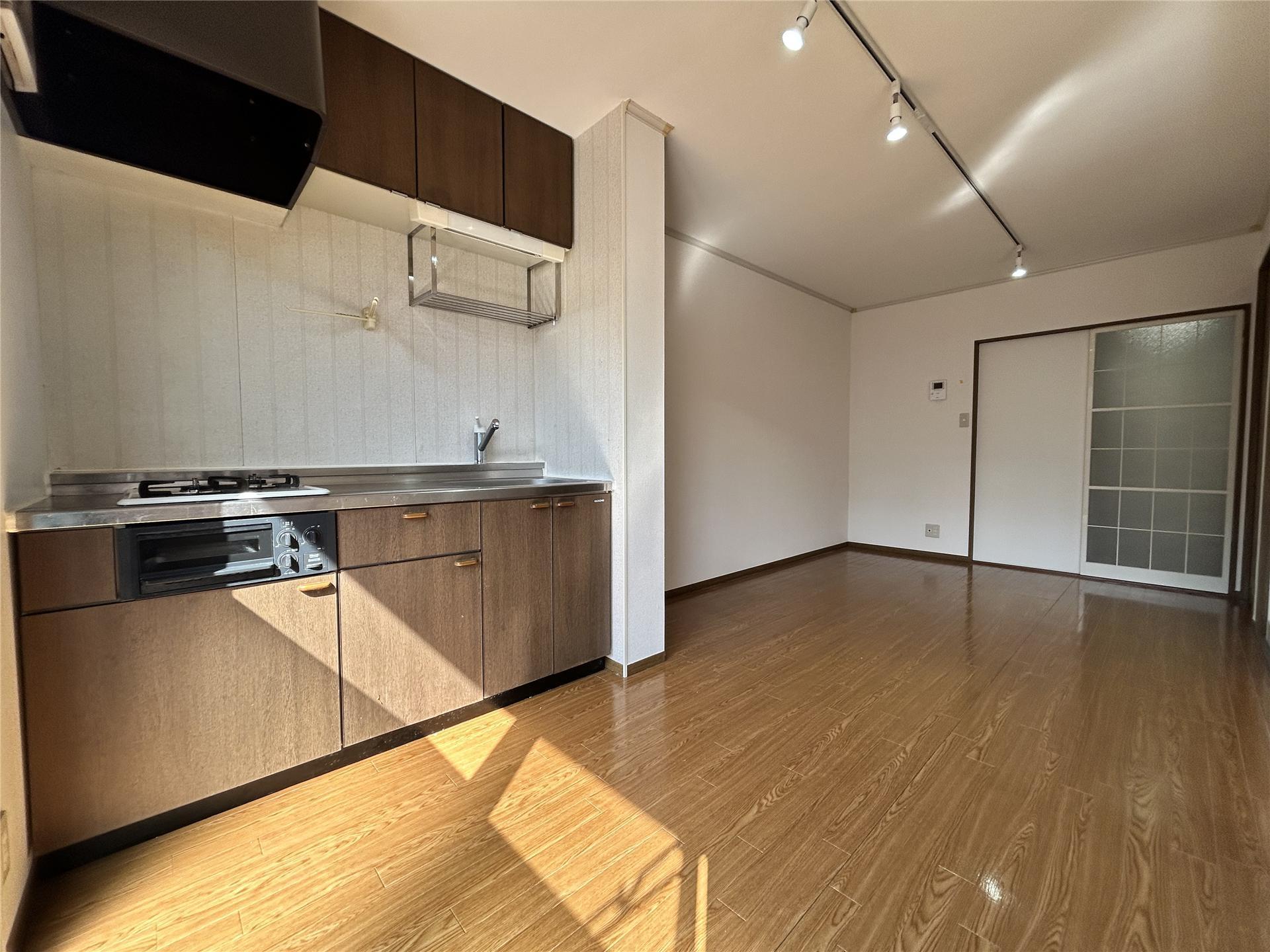 キッチン　２口コンロのシステムキッチンです