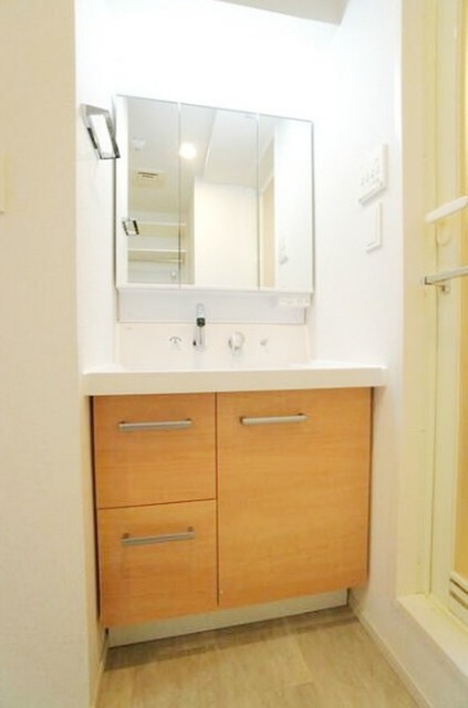 洗面設備　同仕様