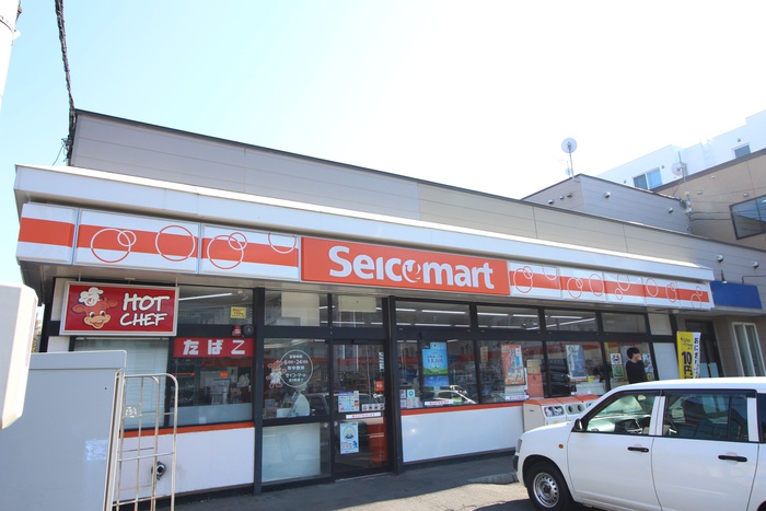 コンビニ　セイコーマート（コンビニ）まで310m