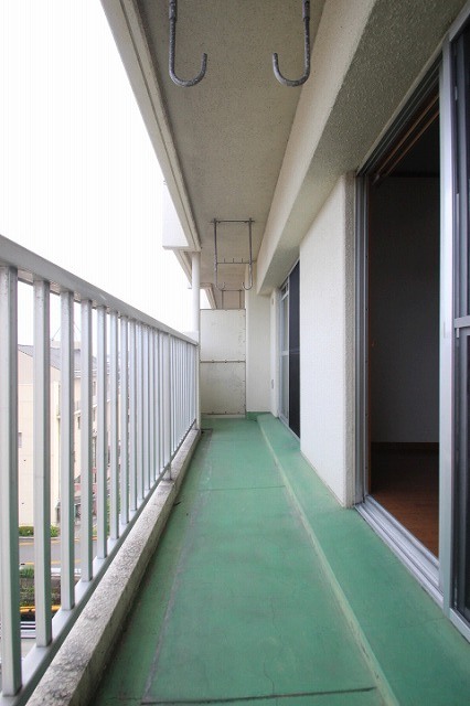 バルコニー　同物件別室