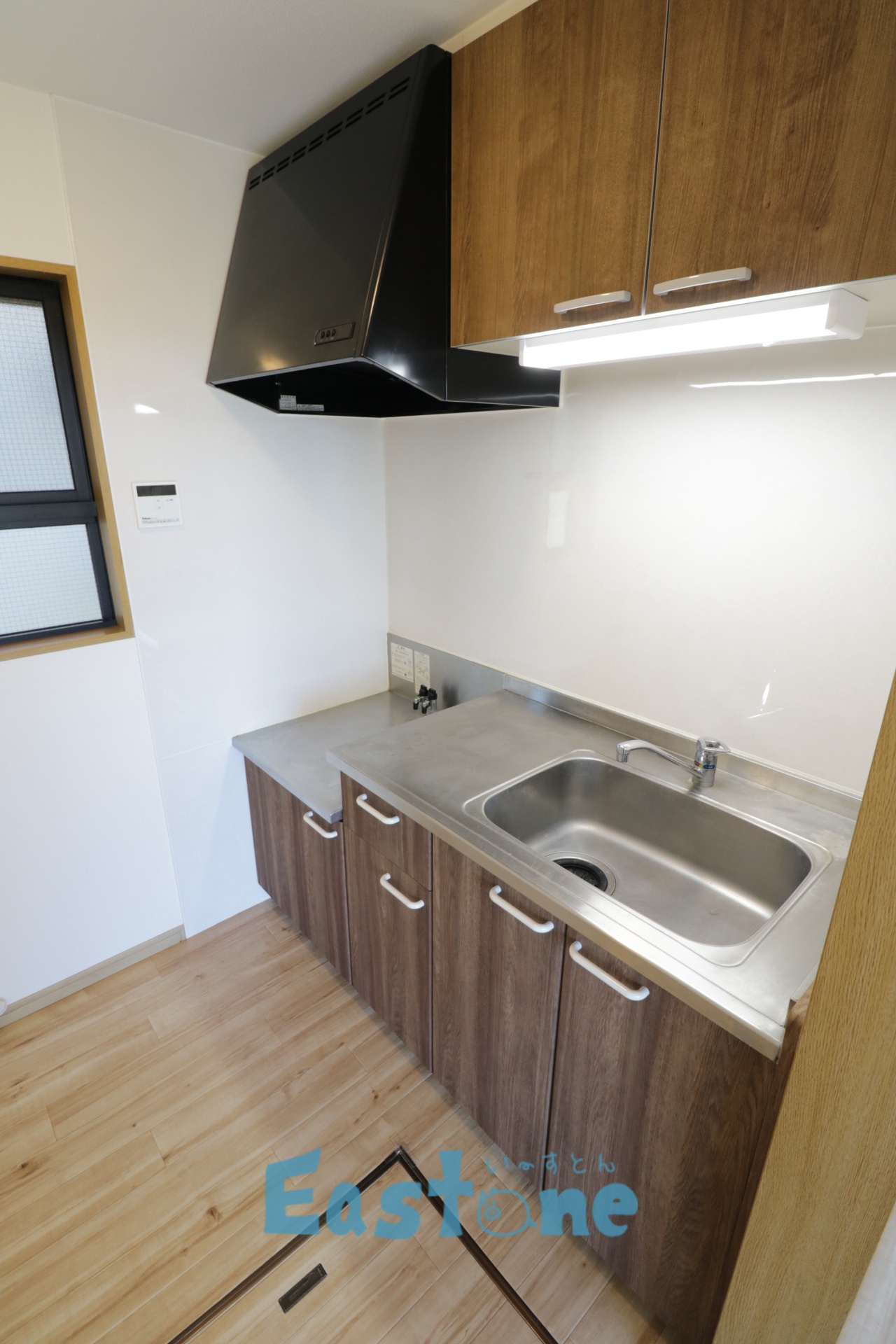 キッチン　広めのシンク※101号室の写真です