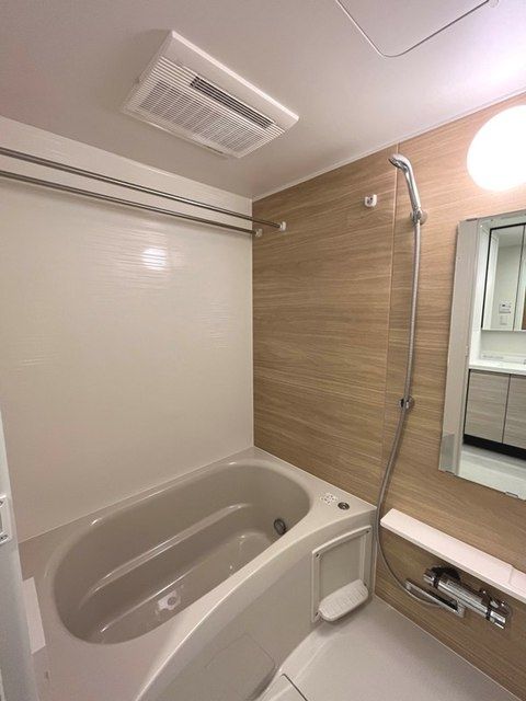 バス・シャワールーム　※別部屋の参考写真です。