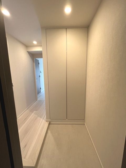 玄関　※別部屋の参考写真です。