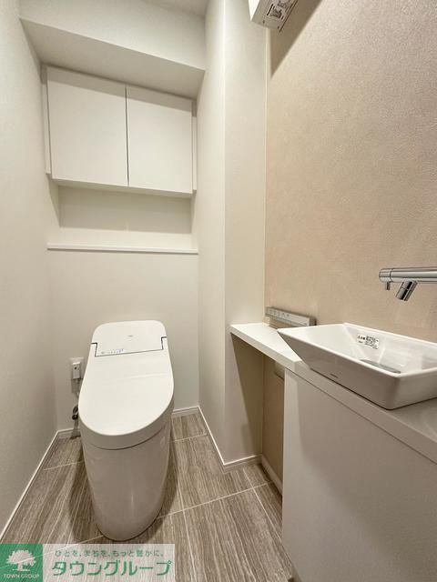 トイレ　※写真は同タイプ住戸です。