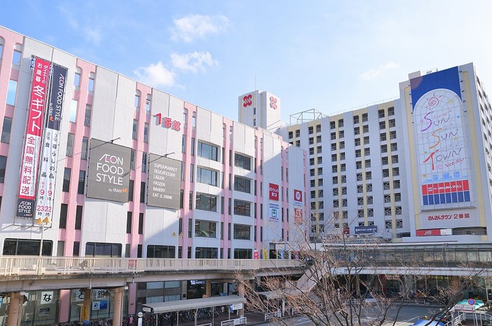 ショッピングセンター　塚口さんさんタウン（ショッピングセンター）まで220m