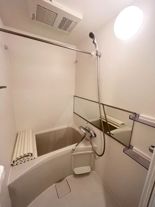 洗面設備　※全て別号室のお写真。内装等参考にしてください。