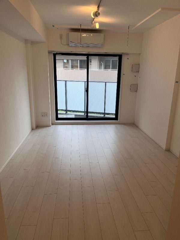 居室・リビング　※全て別号室のお写真。内装等参考にしてください。