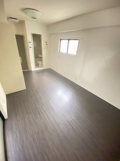 その他部屋・スペース　広くて明るい寝室