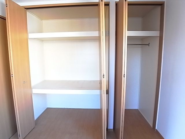 収納　６．３帖洋室クローゼット