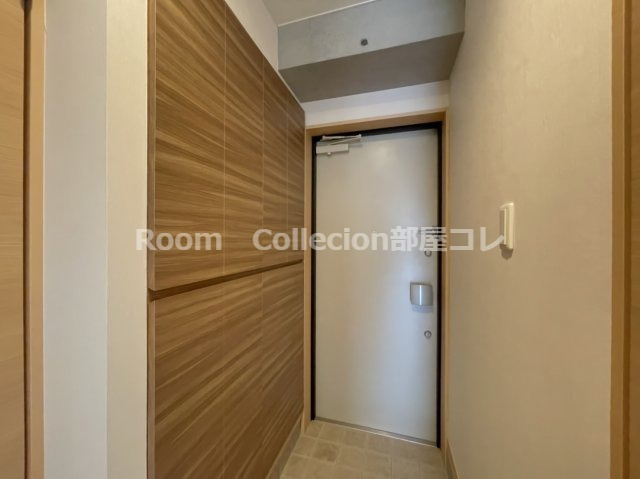 玄関　※同物件他部屋写真