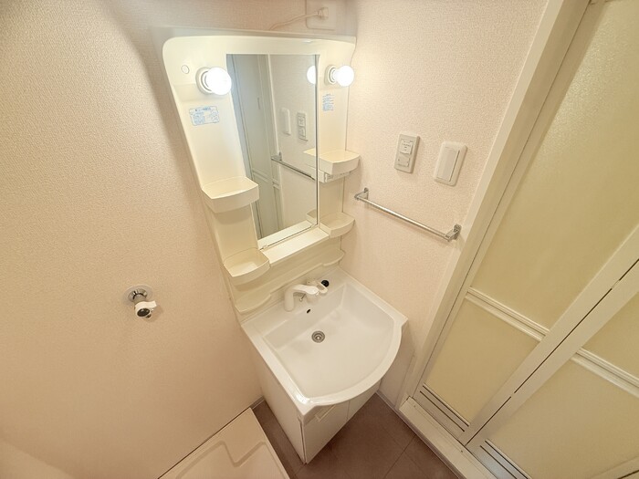 洗面設備　人気の独立洗面台♪