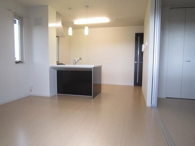 居室・リビング　南向きの明るいお部屋