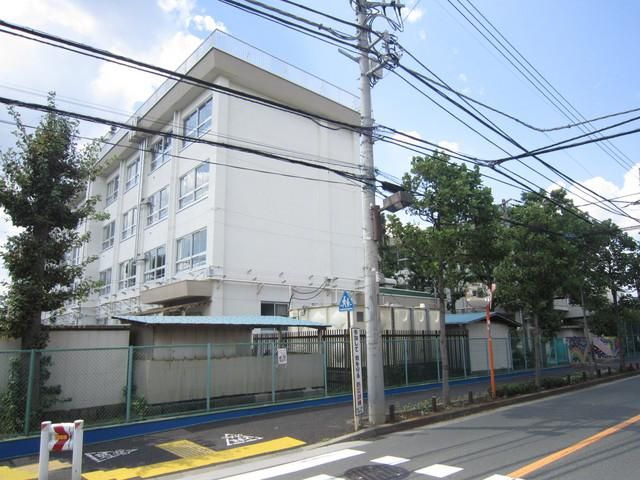 小学校　松本小学校（小学校）まで190m