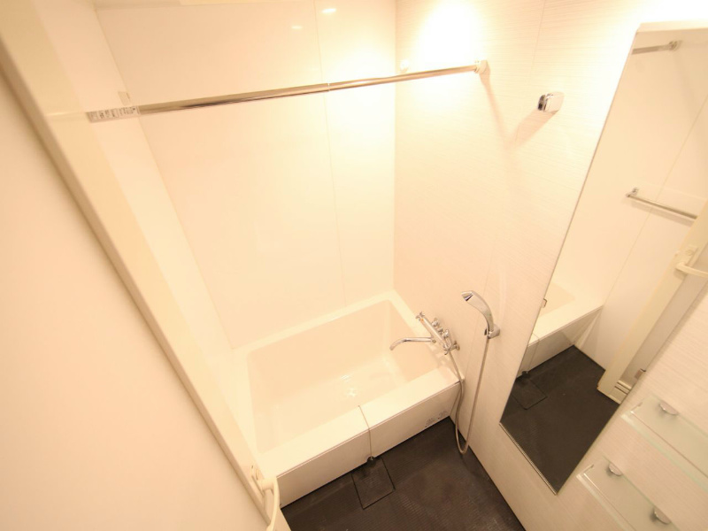 バス・シャワールーム　浴室乾燥機付バスルーム